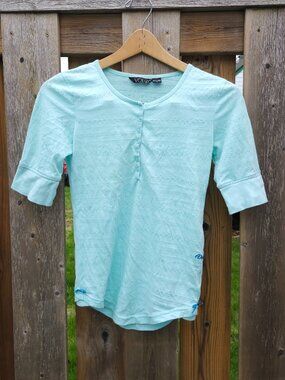 RETRO VOLCOM Mint Green Short Sleeve Pullover Henley Women's Size M y2K Style
